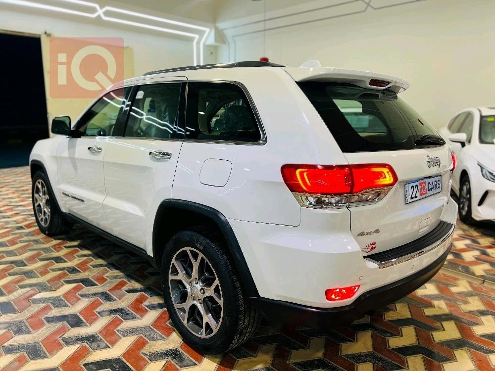 جيب جراند شيروكي